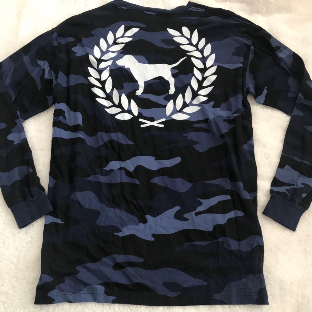 ❌🚫SOLD🚫❌PINK Victoria’s Secret Camo Long-Sleeve